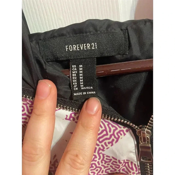 Forever 21 Women's Windbreaker Jacket Multicolor Geometric Size M Hooded - Picture 3 of 4